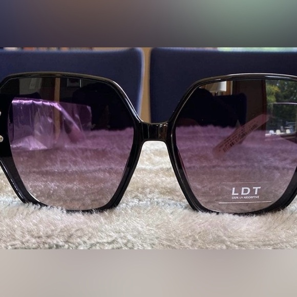 LDT Accessories - LDT sunglasses- black, $50 retail